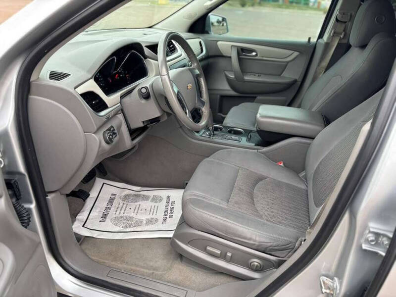 2017 Chevrolet Traverse LT