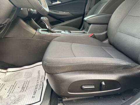 2018 Chevrolet Cruze LT Auto