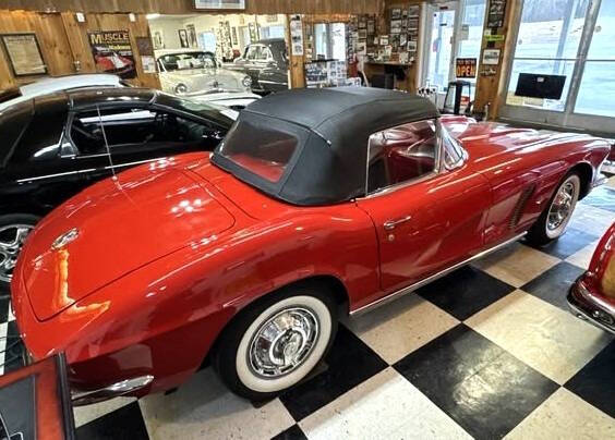 1962 Chevrolet Corvette 9