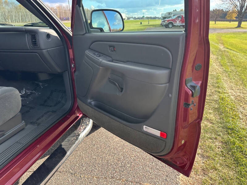 2004 Chevrolet Silverado 1500 LS