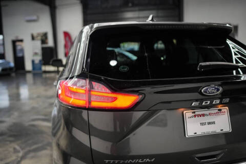 2023 Ford Edge Titanium