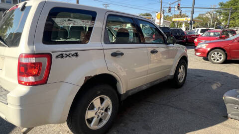 2010 Ford Escape XLS