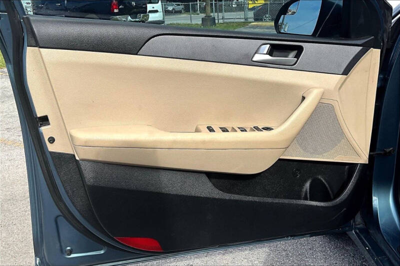 2017 Hyundai Sonata SE