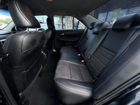 2017 Toyota Camry SE