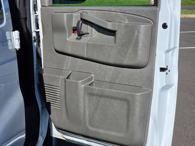 2024 GMC Savana 2500