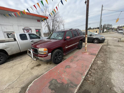 2003 GMC Yukon for sale at RIDGEWAY INC in Ashtabula OH
