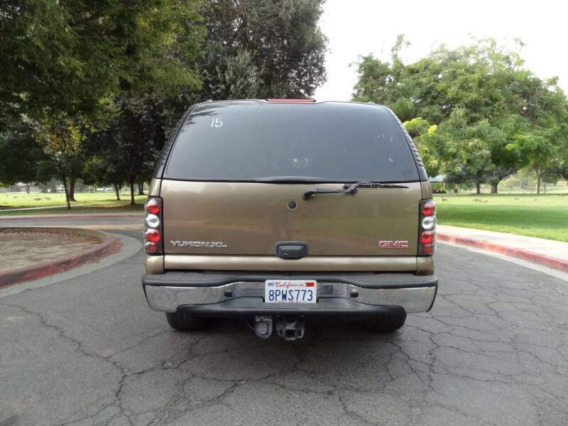 2004 GMC Yukon XL 1500 SLE