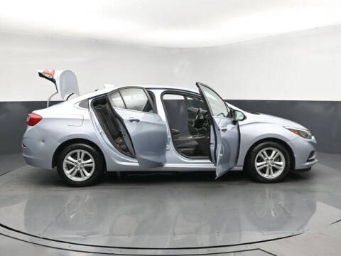 2017 Chevrolet Cruze LT Auto