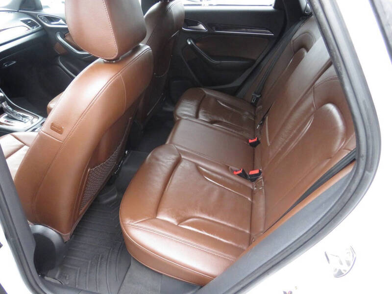 2015 Audi Q3 2.0T quattro Premium Plus