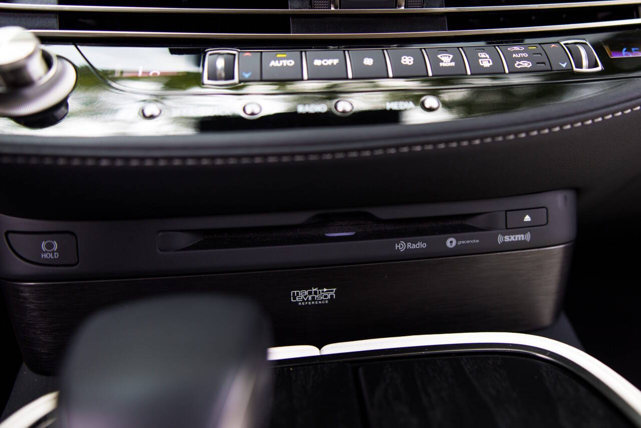 2022 Lexus LS 500 46