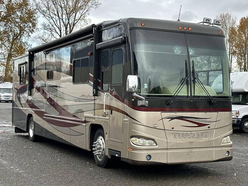 2005 Freightliner XC Chassis