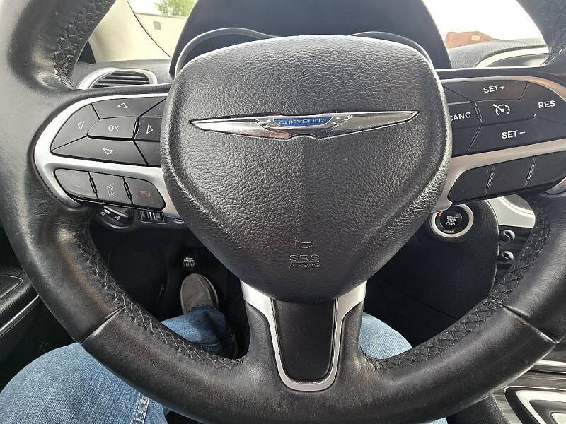 2016 Chrysler 300