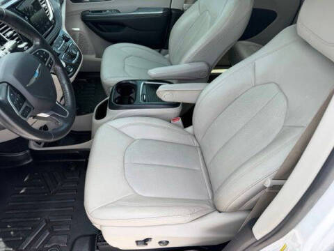 2021 Chrysler Pacifica Hybrid Touring L