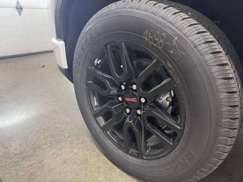 2026 GMC Sierra 1500 Elevation Standard