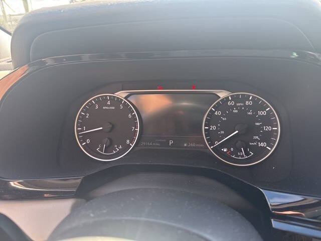 2022 Nissan Pathfinder SV