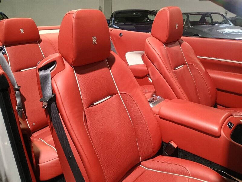 2018 Rolls-Royce Dawn 15