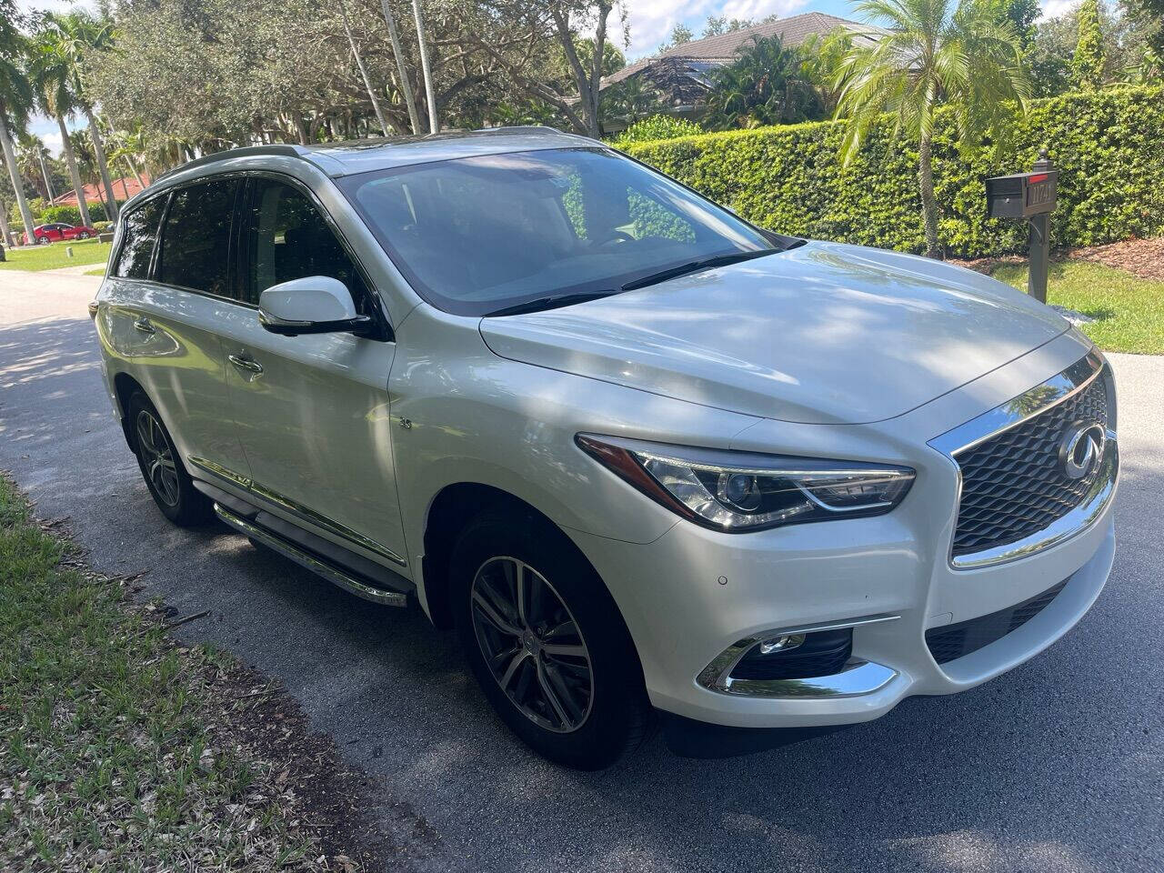 2018 INFINITI QX60 SUV / Crossover - $21,995