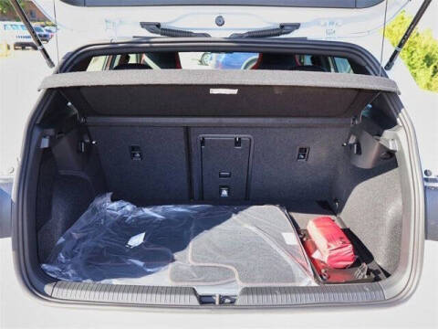 2025 Volkswagen Golf GTI Autobahn