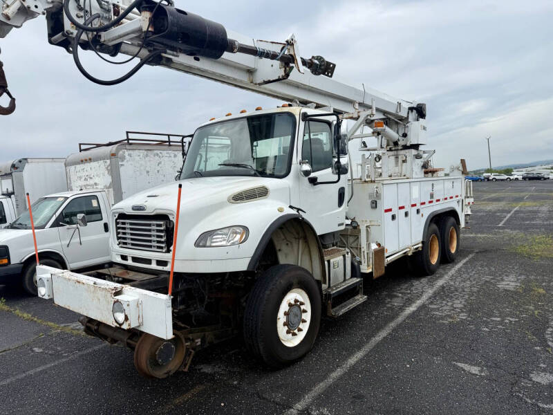 2012 Freightliner M2 106