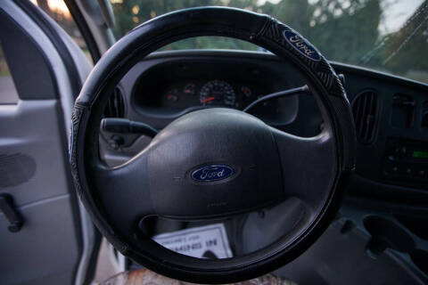 2003 Ford E-Series E-250