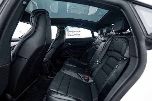 2025 Porsche Taycan 4S