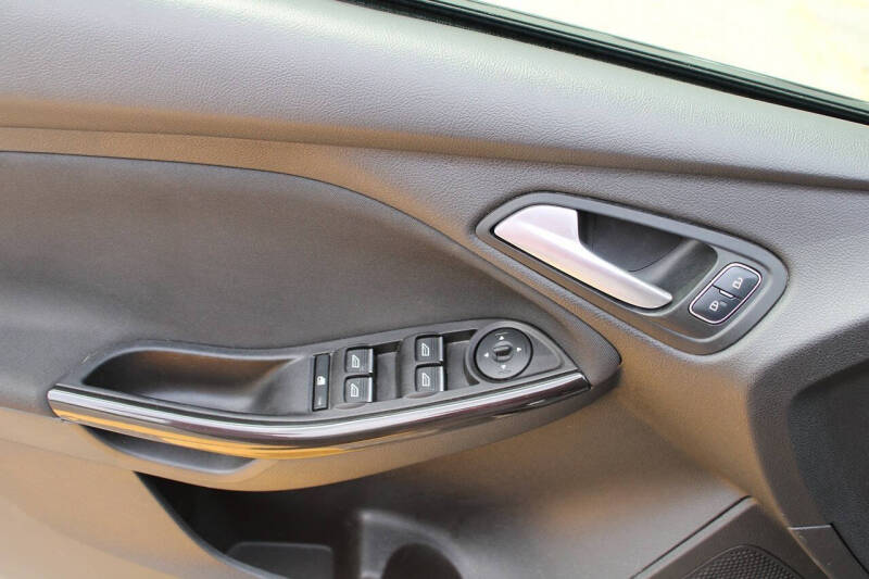 2018 Ford Focus Titanium