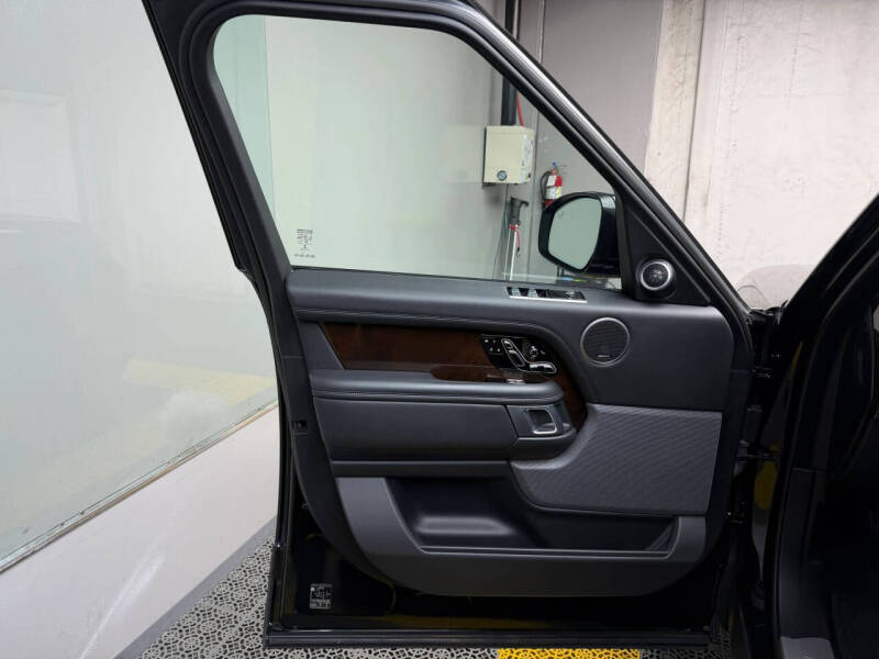 2020 Land Rover Range Rover P525 HSE