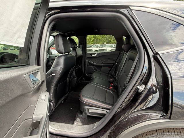 2025 Ford Escape Hybrid ST-Line