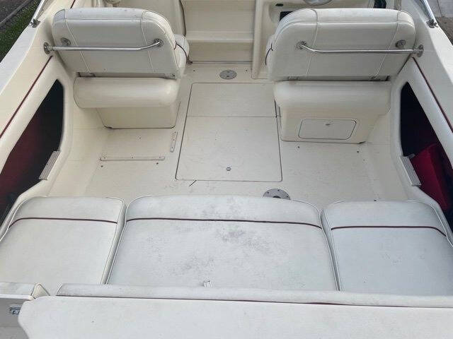 1998 Sea Ray 215 express cruiser
