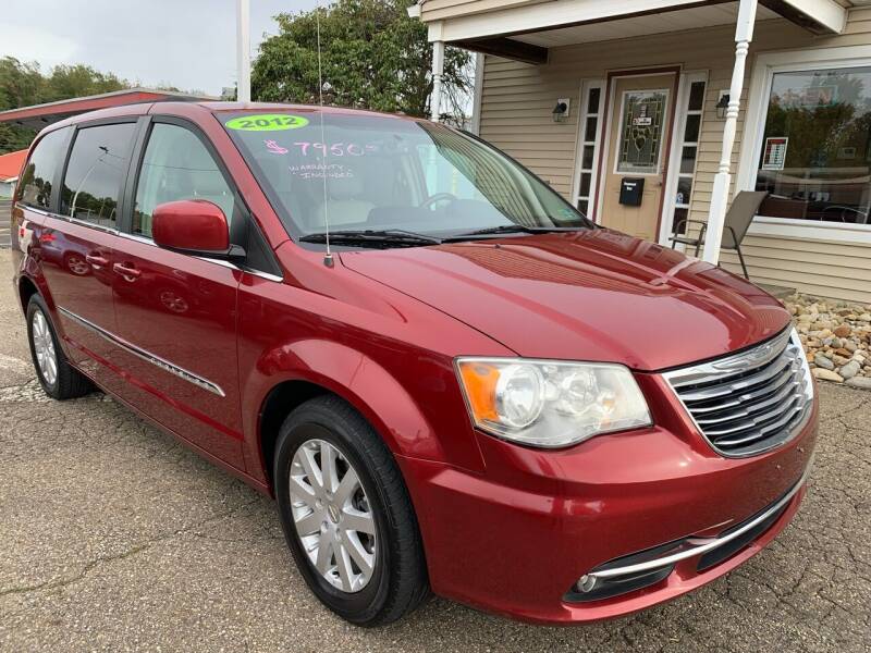 2012 Chrysler Town and Country for sale at G & G Auto Sales in Steubenville OH