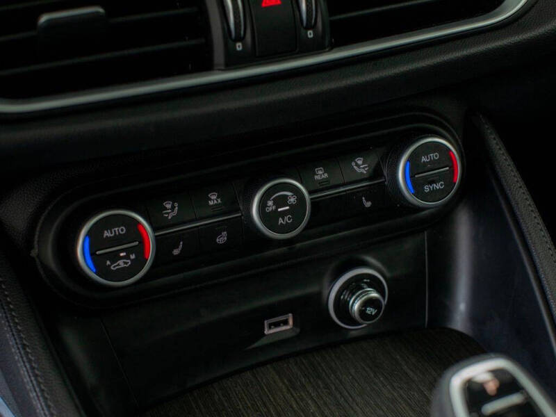 2022 Alfa Romeo Stelvio Ti