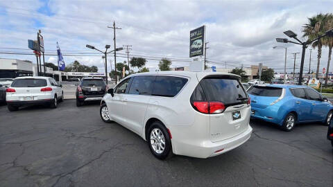 2017 Chrysler Pacifica Touring