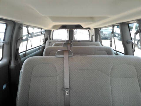 2025 Chevrolet Express LT 3500