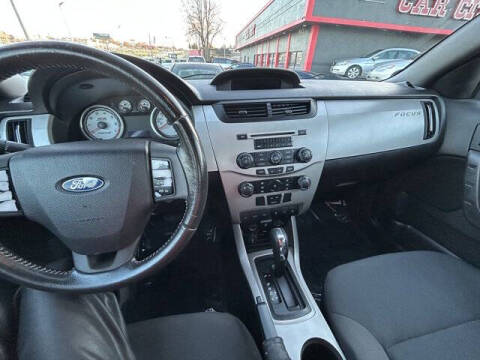 2009 Ford Focus SES