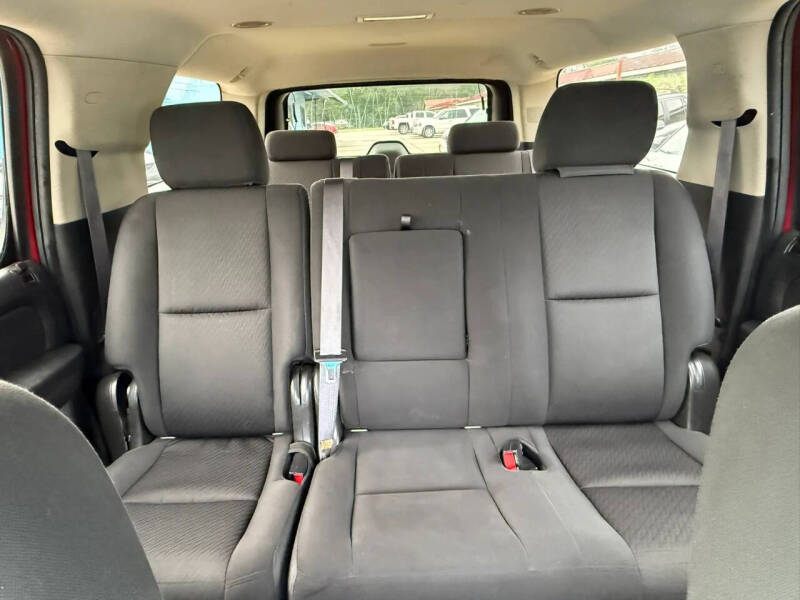 2013 Chevrolet Suburban LS