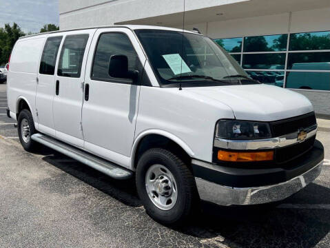2024 Chevrolet Express 2500