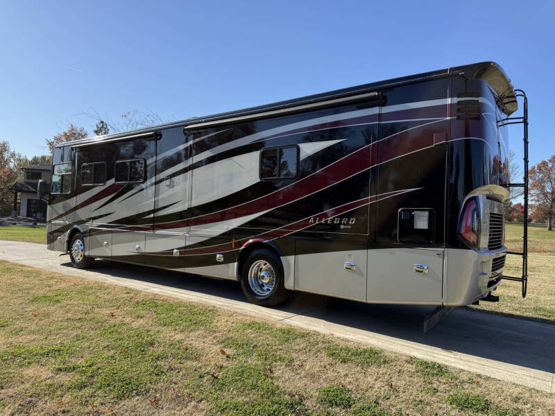 2018 Tiffin Allegro RED