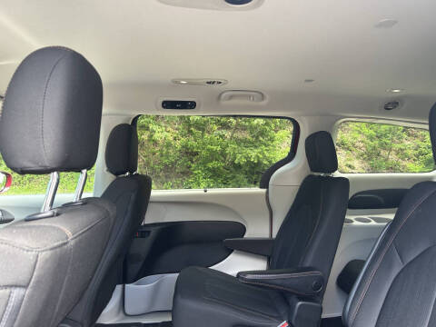 2020 Chrysler Pacifica Touring