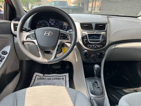 2017 Hyundai Accent SE