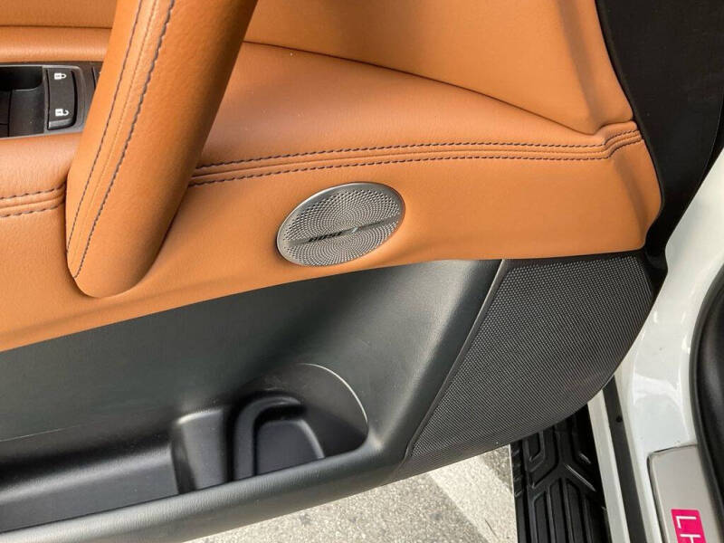 2023 Infiniti QX80 Sensory