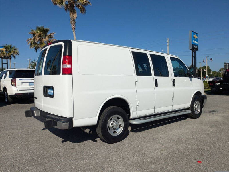 2024 Chevrolet Express 2500