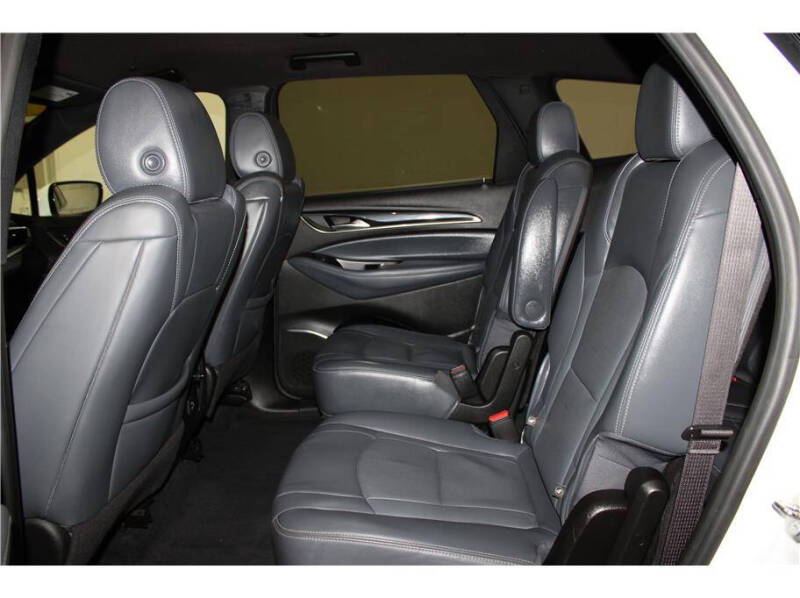 2022 Buick Enclave Essence