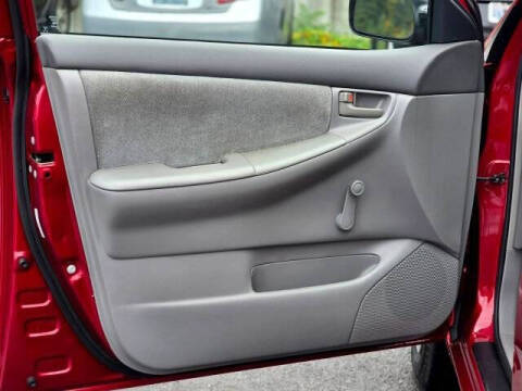 2004 Toyota Corolla CE