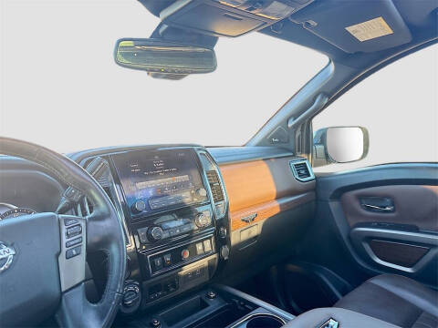 2022 Nissan Titan Platinum Reserve