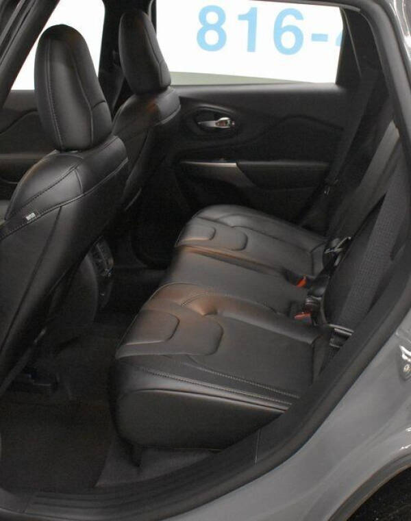 2022 Jeep Cherokee Latitude Lux