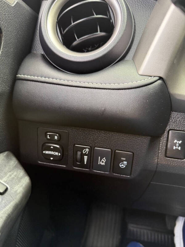 2017 Toyota RAV4 Platinum