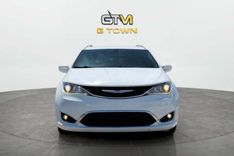 2020 Chrysler Pacifica Touring L
