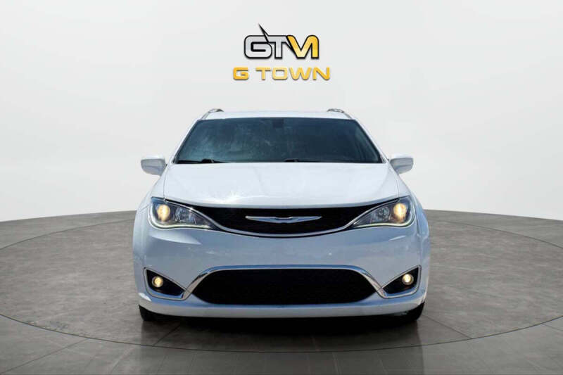 2020 Chrysler Pacifica Touring L