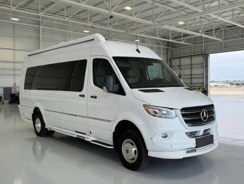 2023 Airstream Interstate