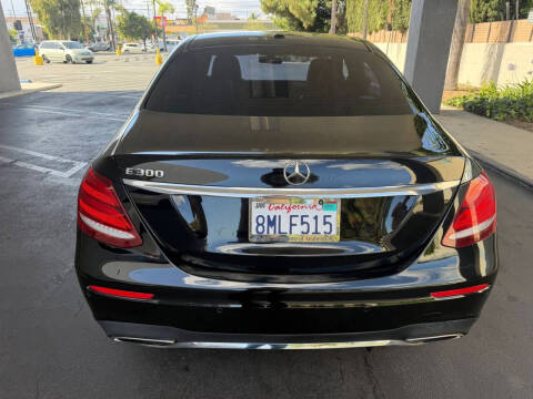 2017 Mercedes-Benz E-Class E 300